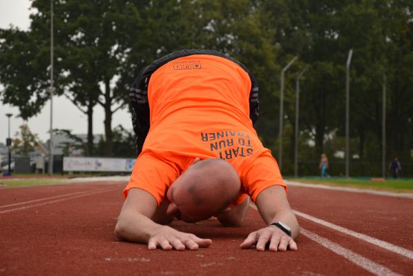 Mario Lomans, trainer STR, bidt voor ng meer zon.