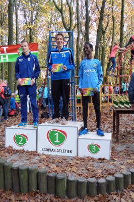 Guus bovenop het erepodium