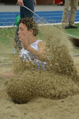 Tijn Vaessen springt 5,66 m ver bij de jongens C